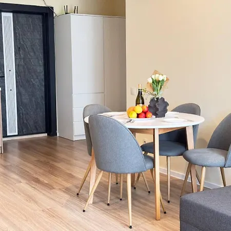 Modern Sea View Apartmán Varna