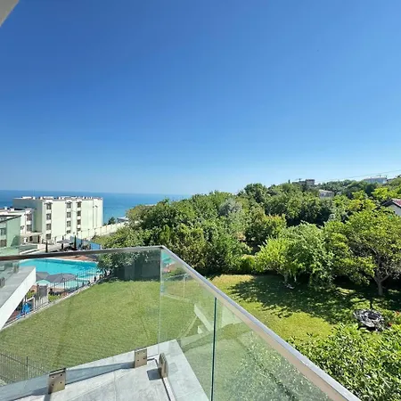 Modern Sea View Apartmán Varna