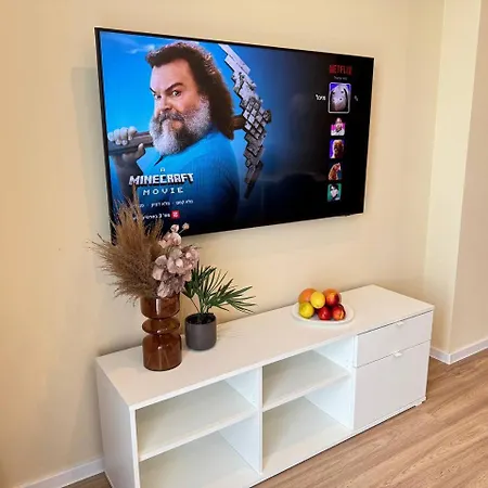 Modern Sea View Apartmán *